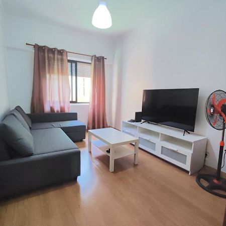 Laxuries Room For Rent Odivelas  Exterior foto